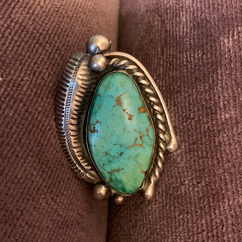 Navajo Hand Constructed Ring Lg Natural Turquoise